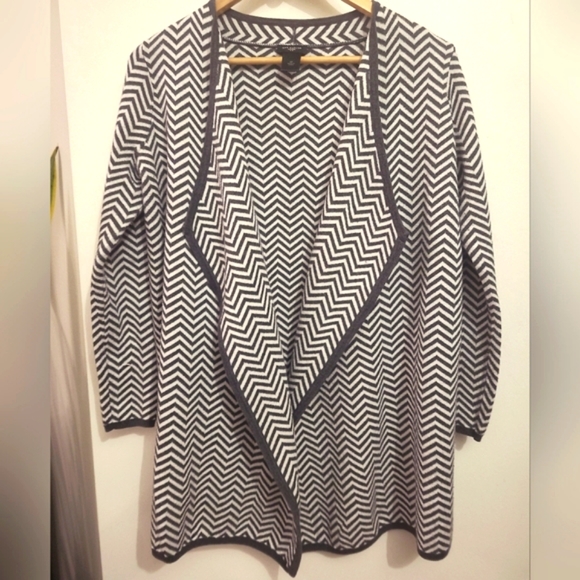 Ann Taylor Sweaters - Ann Taylor Lightweight Open Cardigan